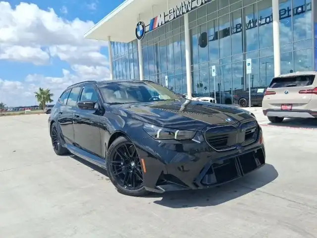 2027 BMW M5 M5 Touring's photo