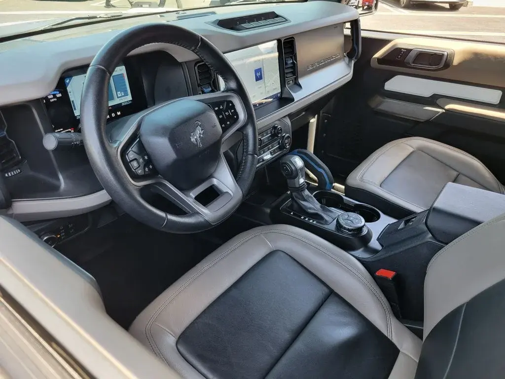 2023 Ford Bronco Wildtrak Advanced 4x4 photo 3