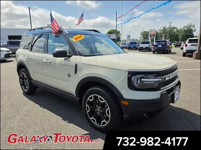 2025 Ford Bronco Sport Outer Banks 4X4's photo