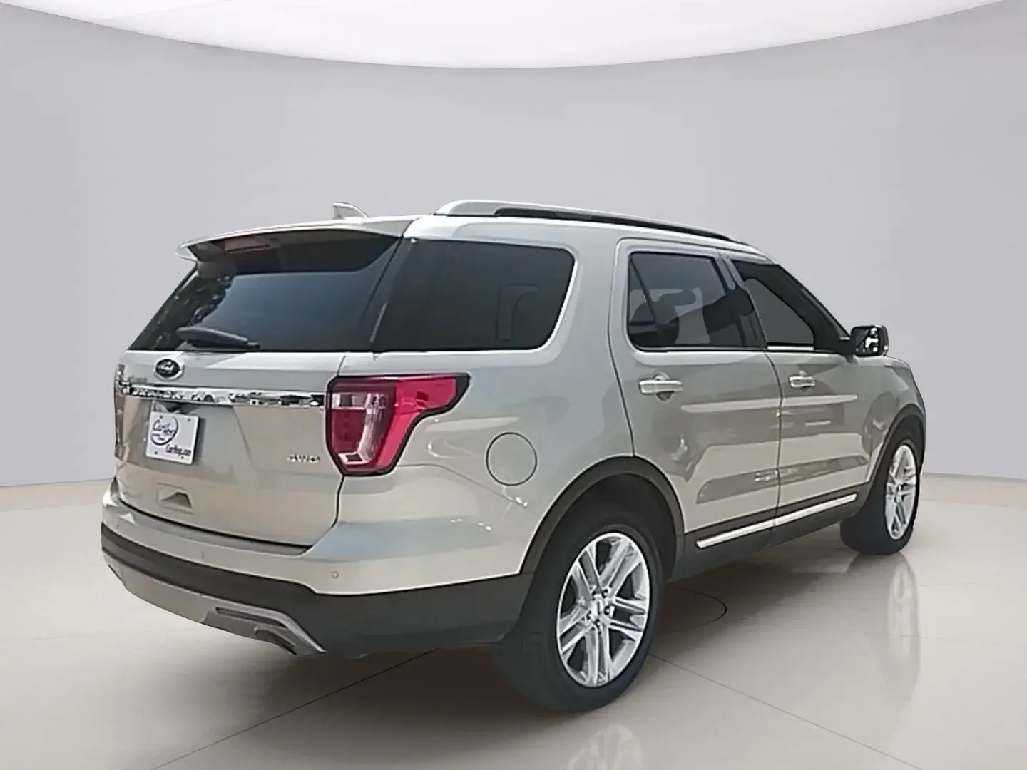 2017 Ford Explorer XLT 4WD photo 5