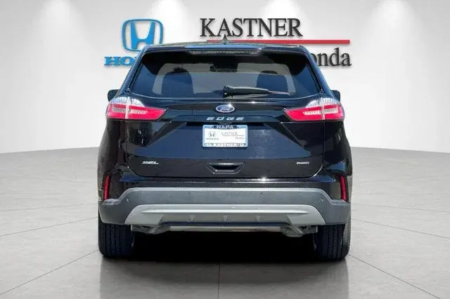 2024 Ford Edge SEL AWD photo 4