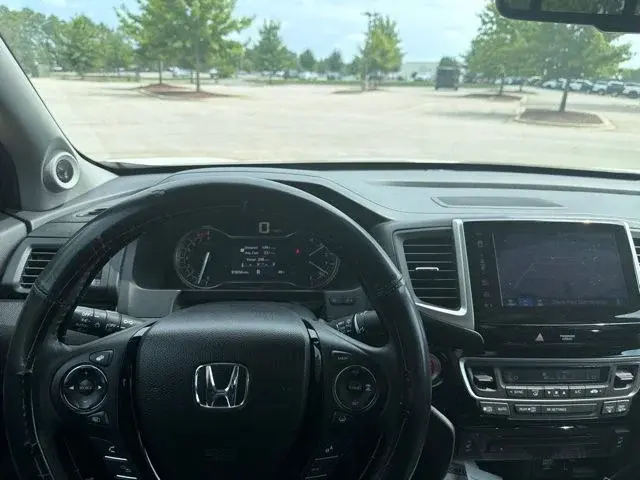 2019 Honda Ridgeline RTL AWD E photo 5