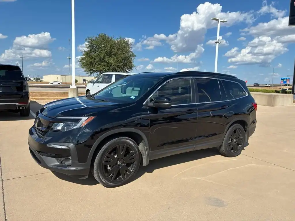 2022 Honda Pilot SE 2WD's photo