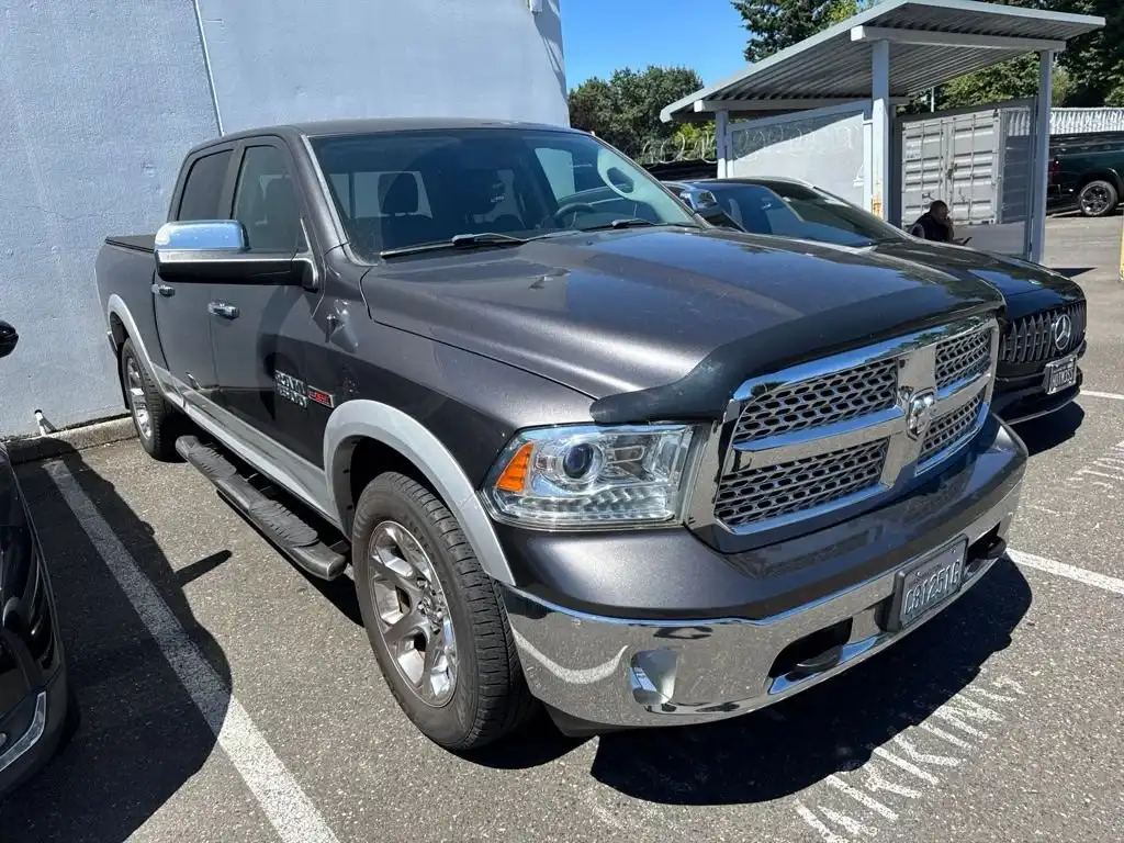 2016 RAM 1500 Laramie 4x4 Crew Cab 6'4's photo