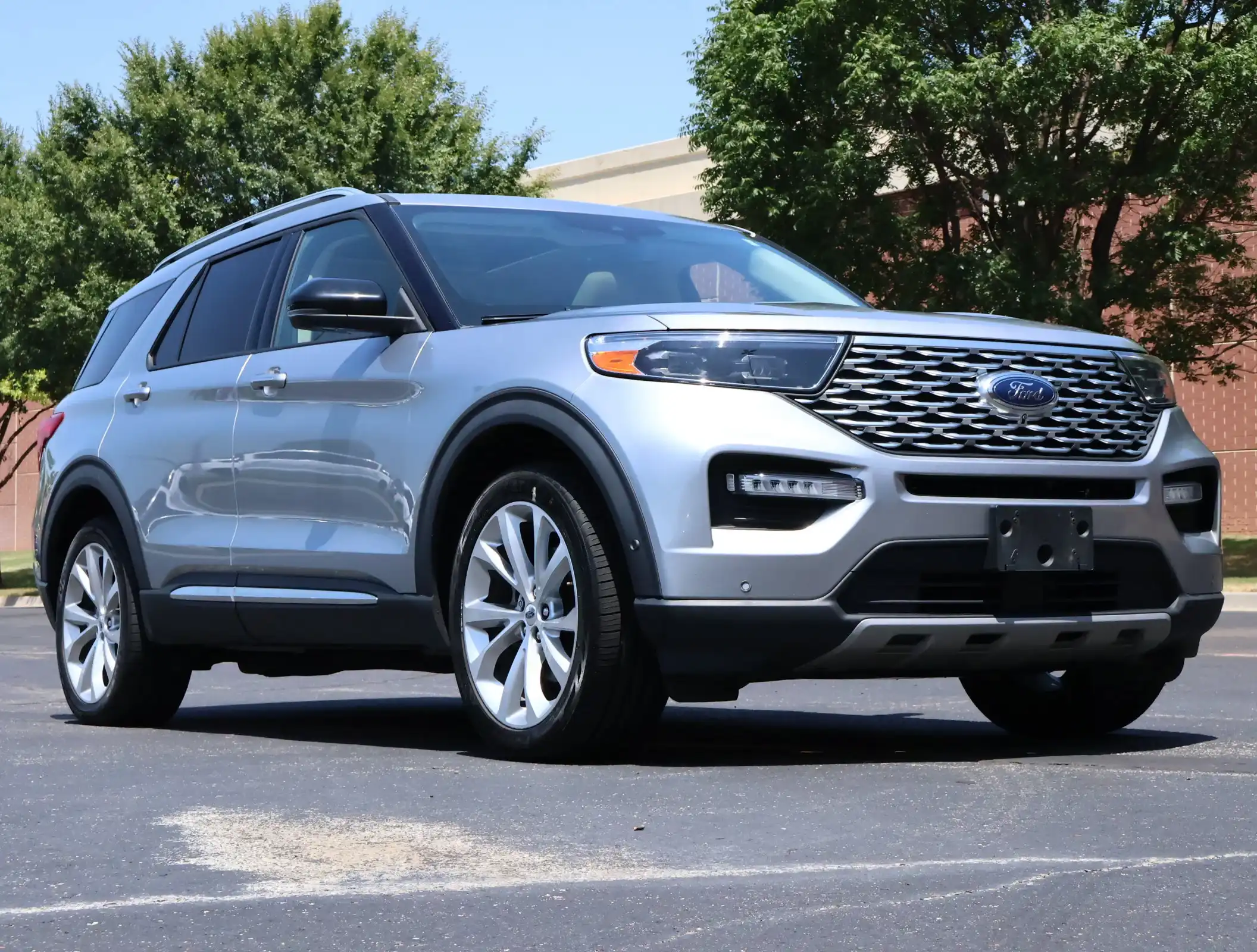 2021 Ford Explorer Platinum 4WD's photo