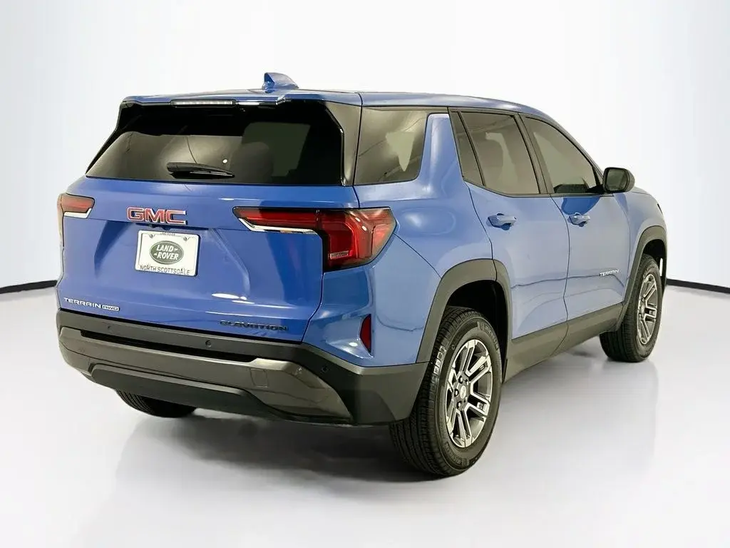 2025 GMC Terrain Elevation AWD photo 5