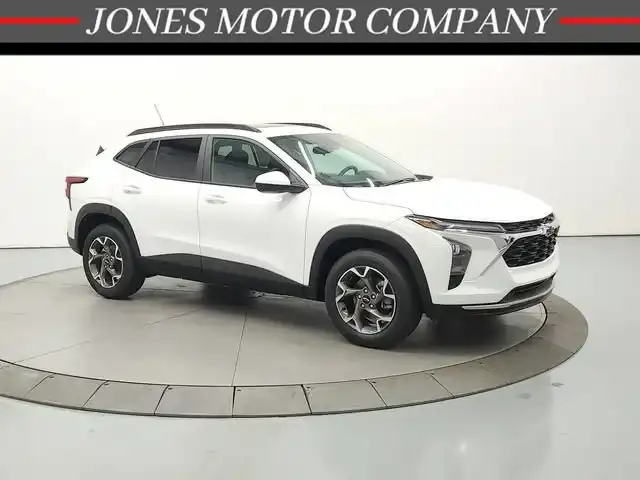 2026 Chevrolet Trax LT's photo