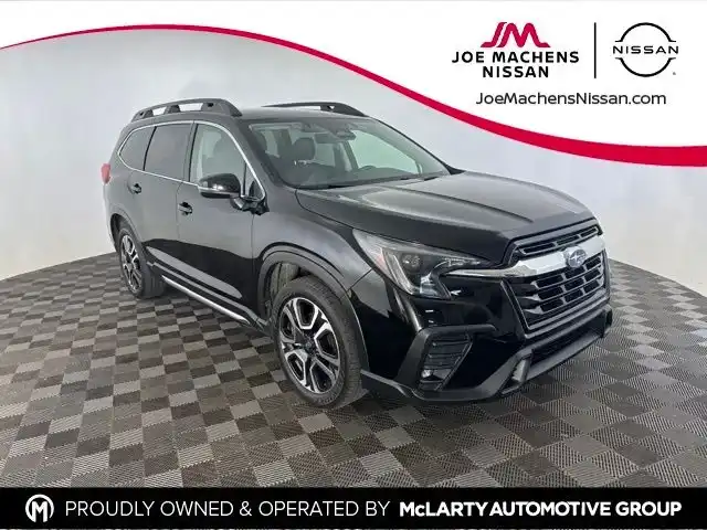 2023 Subaru Ascent Limited 7 Passenger's photo