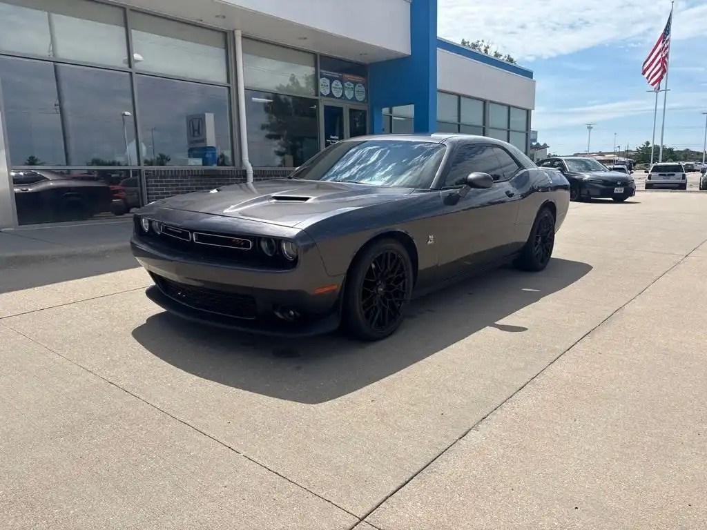 2015 Dodge Challenger Scat Pack's photo