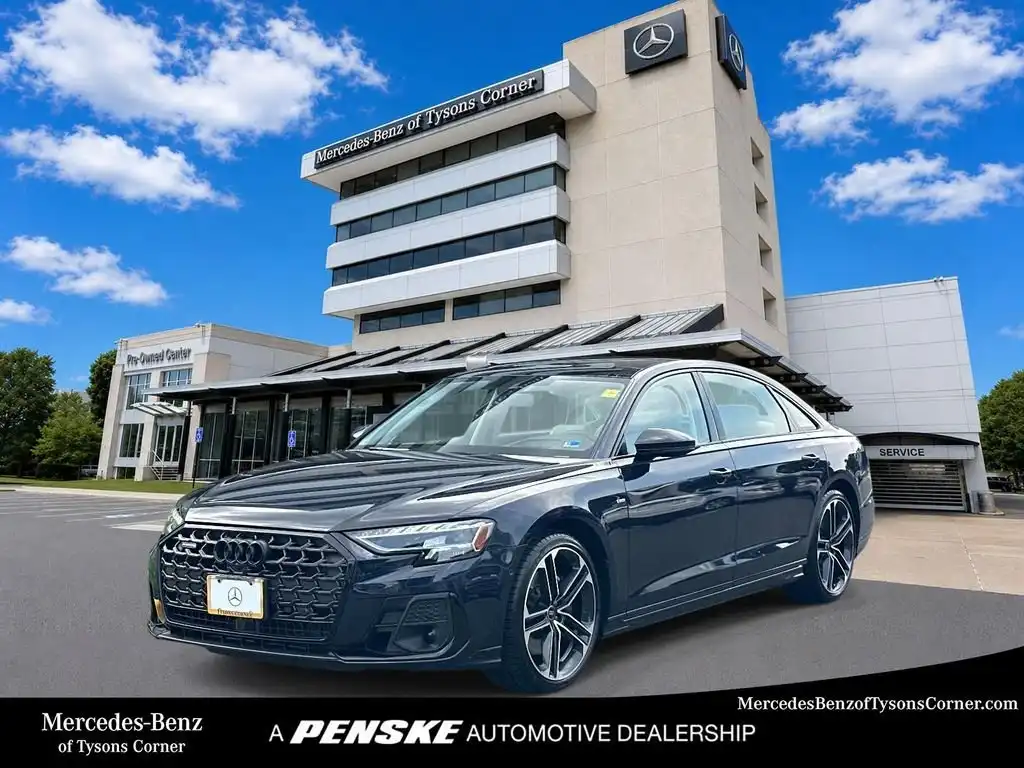 2025 Audi A8 55 TFSI L quattro Tiptronic's photo