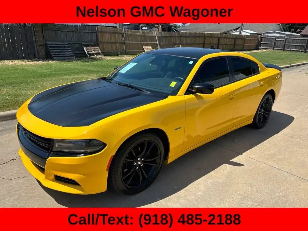 2017 Dodge Charger R/T's photo