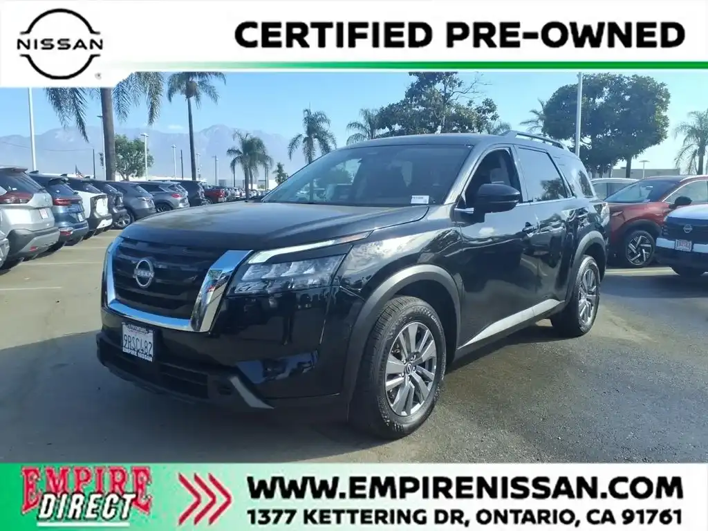 2025 Nissan Pathfinder SV 2WD's photo