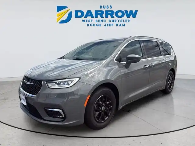 2021 Chrysler Pacifica Touring L's photo