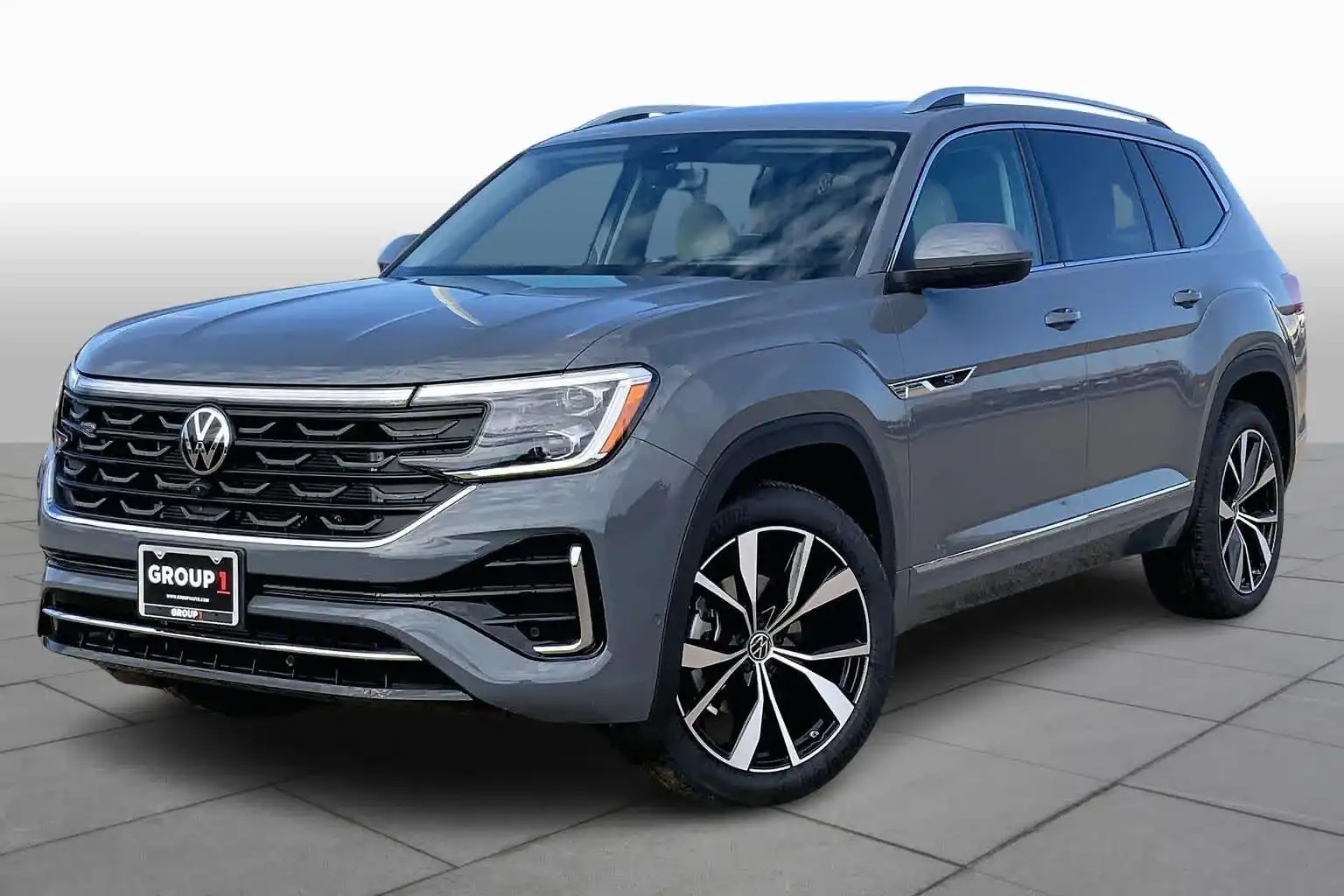 2026 Volkswagen Atlas 2.0T SEL Premium R-Line 4MOTION's photo