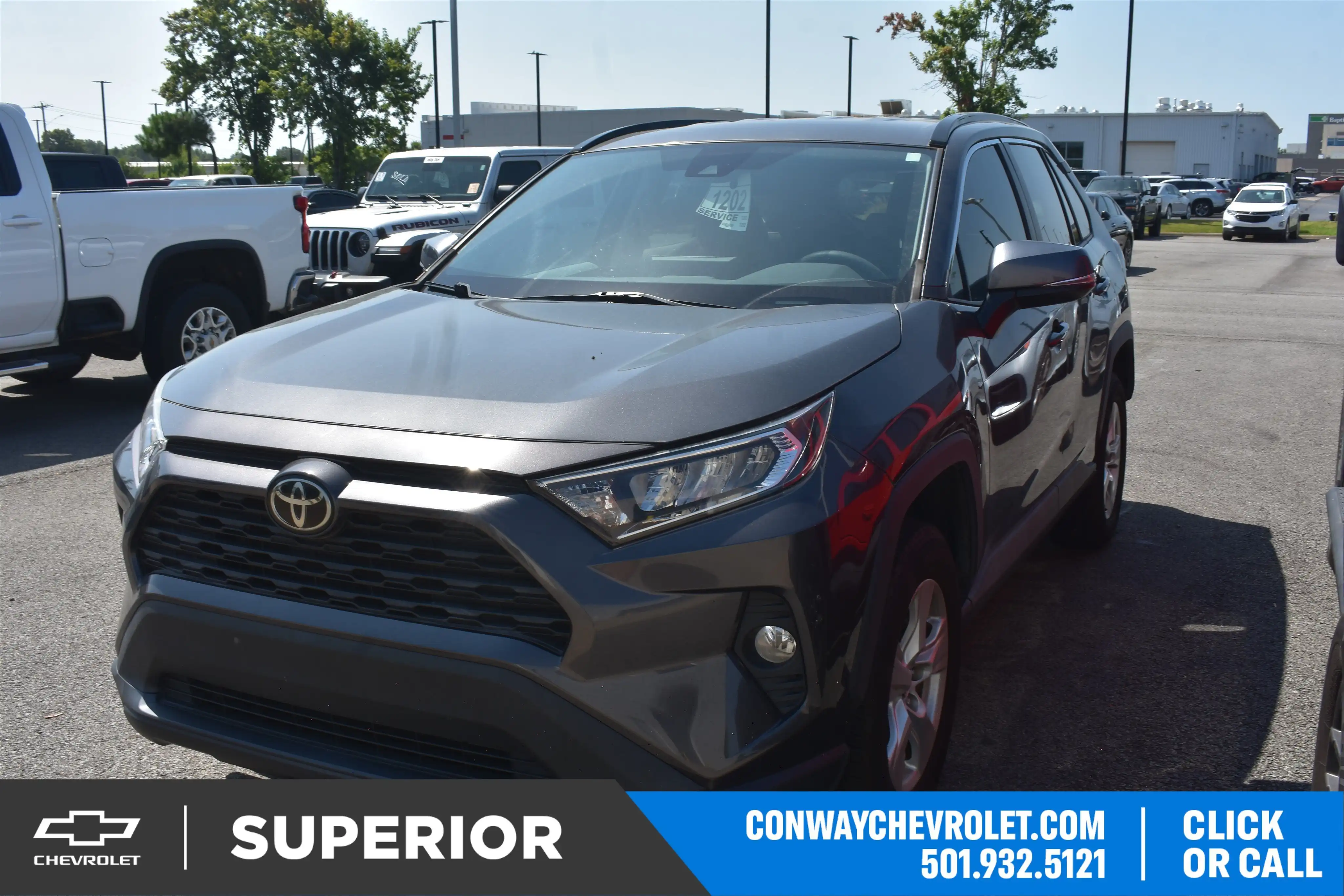 2021 Toyota RAV4 XLE FWD's photo