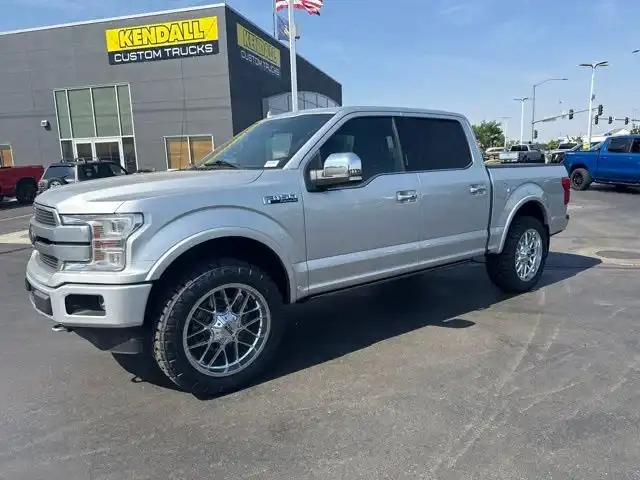 2018 Ford F-150 Platinum 4x4 SuperCrew 145 in's photo
