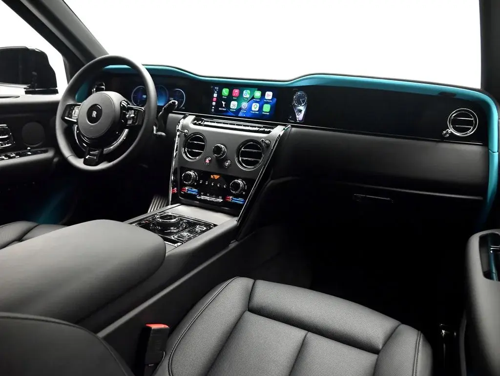 2027 Rolls-Royce Cullinan Base photo 4