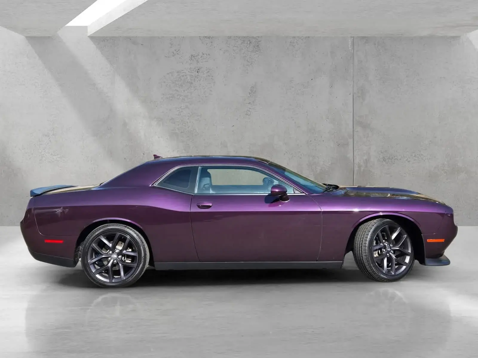 2020 Dodge Challenger GT Auto photo 3