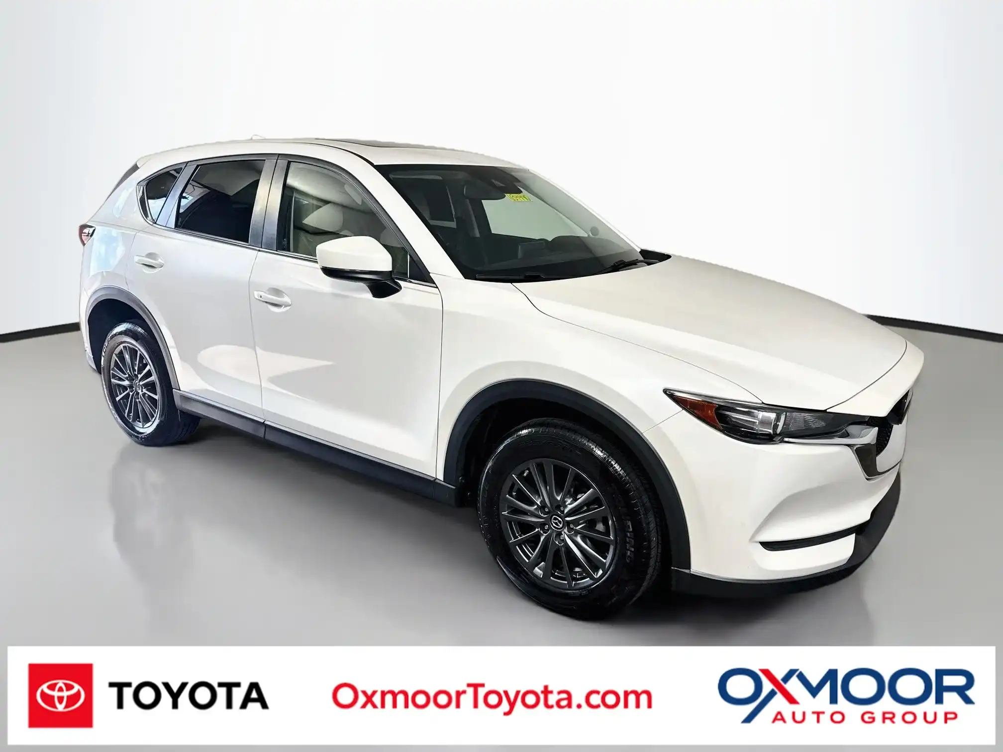 2019 Mazda CX-5 Touring Auto's photo