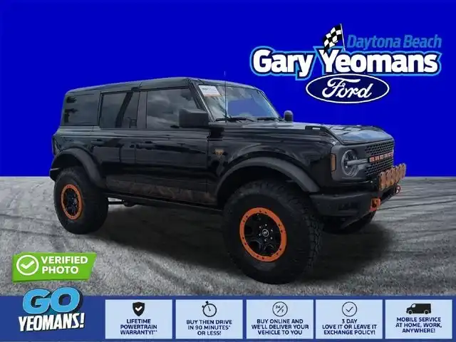 2025 Ford Bronco Badlands 4WD's photo