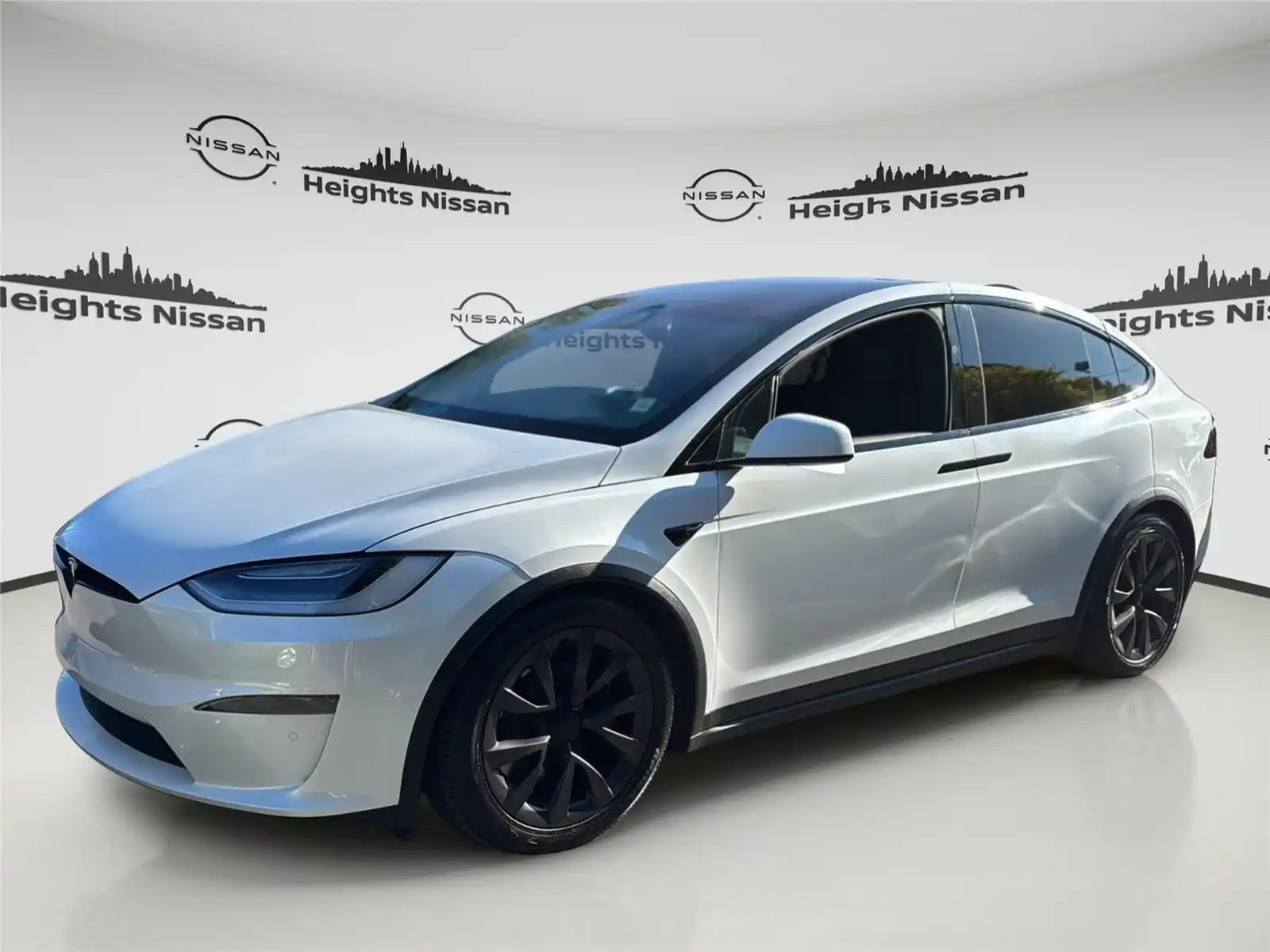 2023 Tesla Model X Plaid's photo