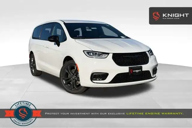 2026 Chrysler Pacifica Select AWD photo 1