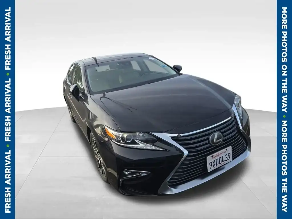 2017 Lexus ES 350 350's photo