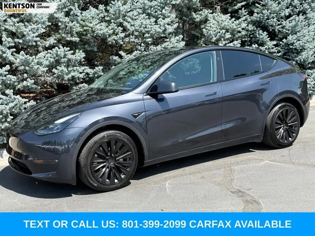2024 Tesla Model Y Long Range Dual Motor All-Wheel Drive's photo