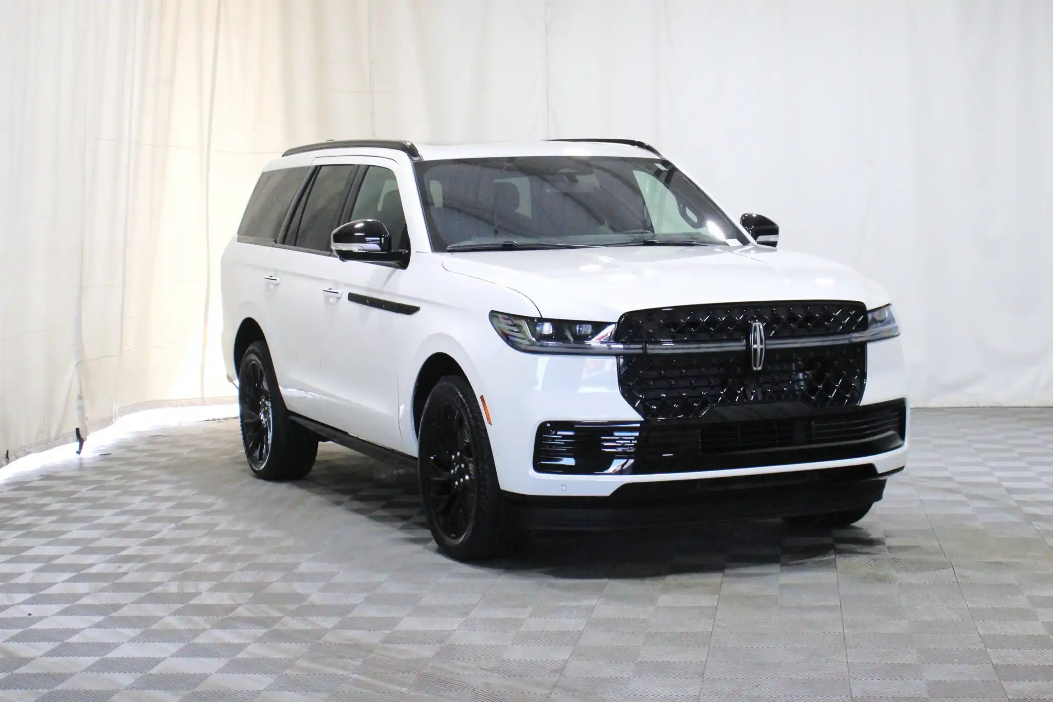 2025 Lincoln Navigator Reserve 4WD's photo