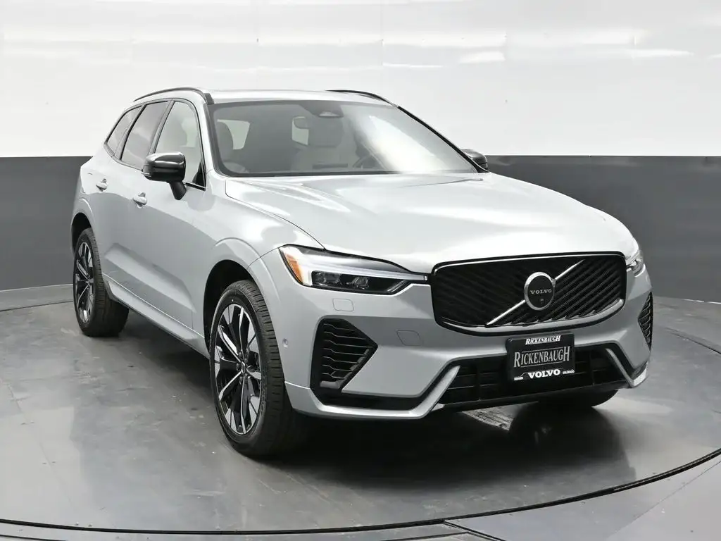 2026 Volvo XC60 T8 Plus Dark AWD photo 1