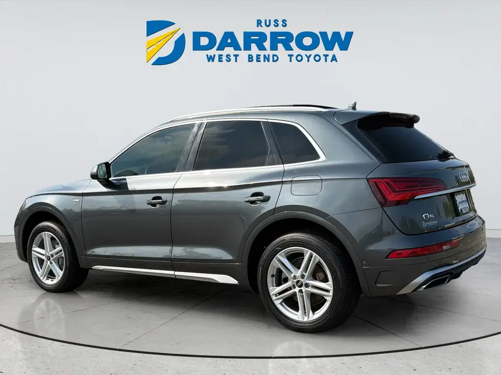 2021 Audi Q5 55 e Prestige photo 3