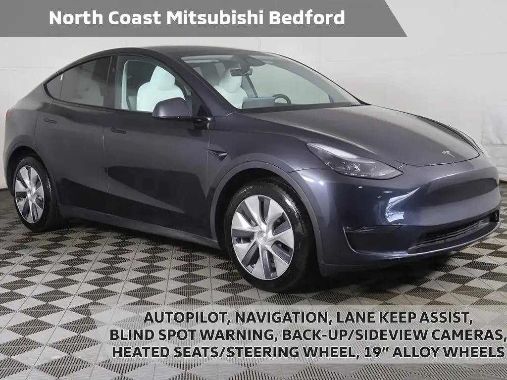 2024 Tesla Model Y Long Range Dual Motor All-Wheel Drive's photo