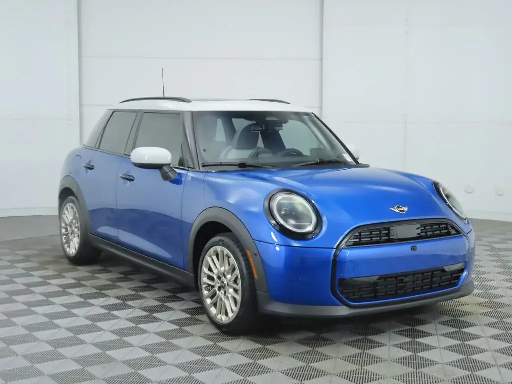 2026 MINI Hardtop undefined photo 4