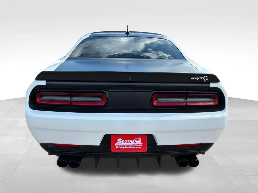 2022 Dodge Challenger SRT Hellcat photo 4
