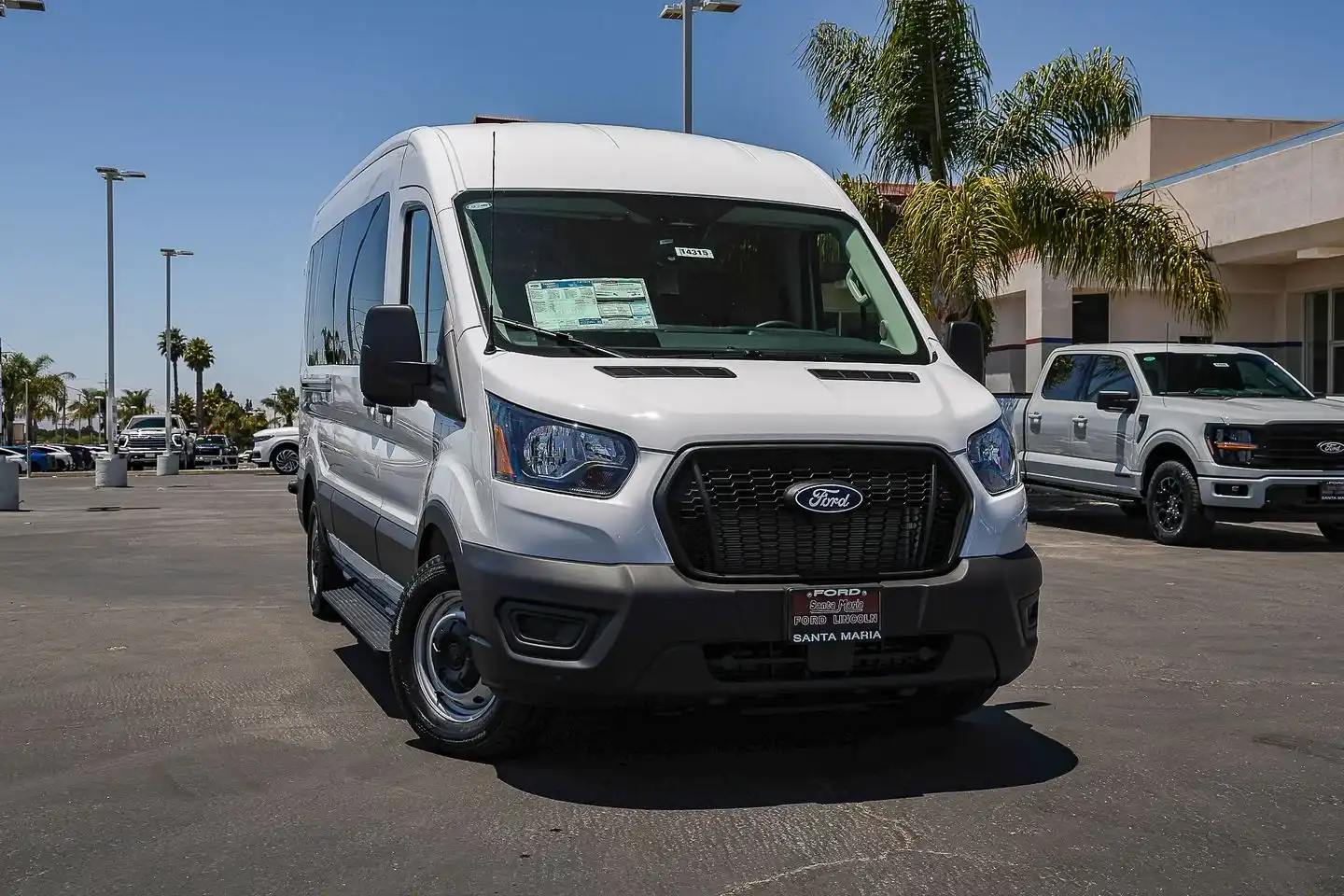 2026 Ford Transit 350 XL Med Roof Sliding Pass. 148's photo