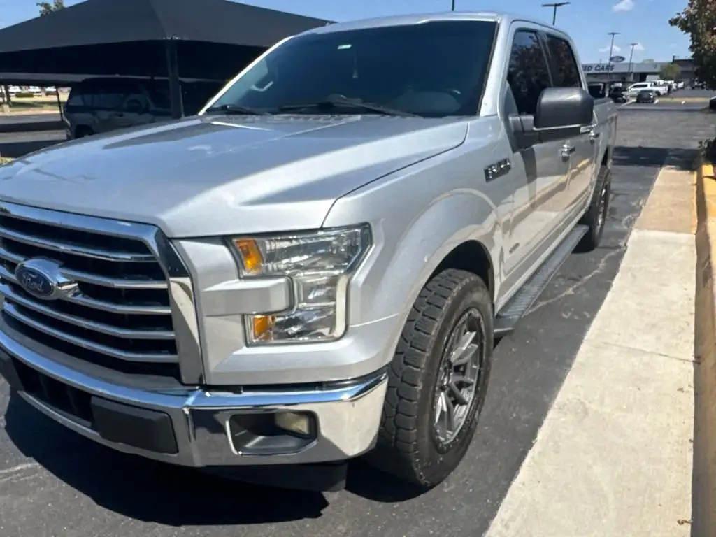 2017 Ford F-150 XLT SuperCrew 5-1/2' Box's photo