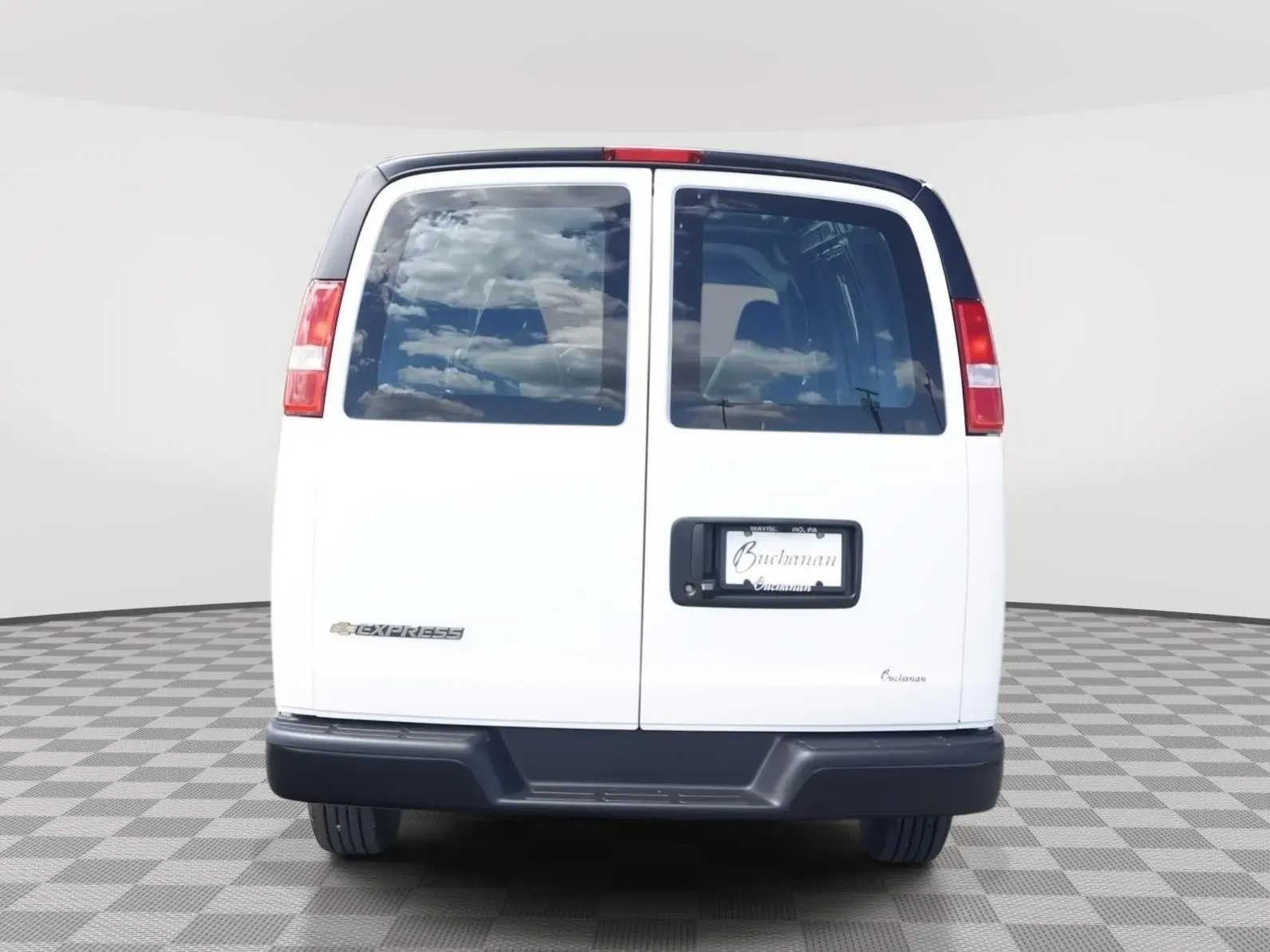 2026 Chevrolet Express 2500 Work Van HD photo 4