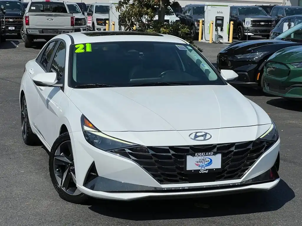 2021 Hyundai Elantra 2.0 Limited IVT SULEV's photo