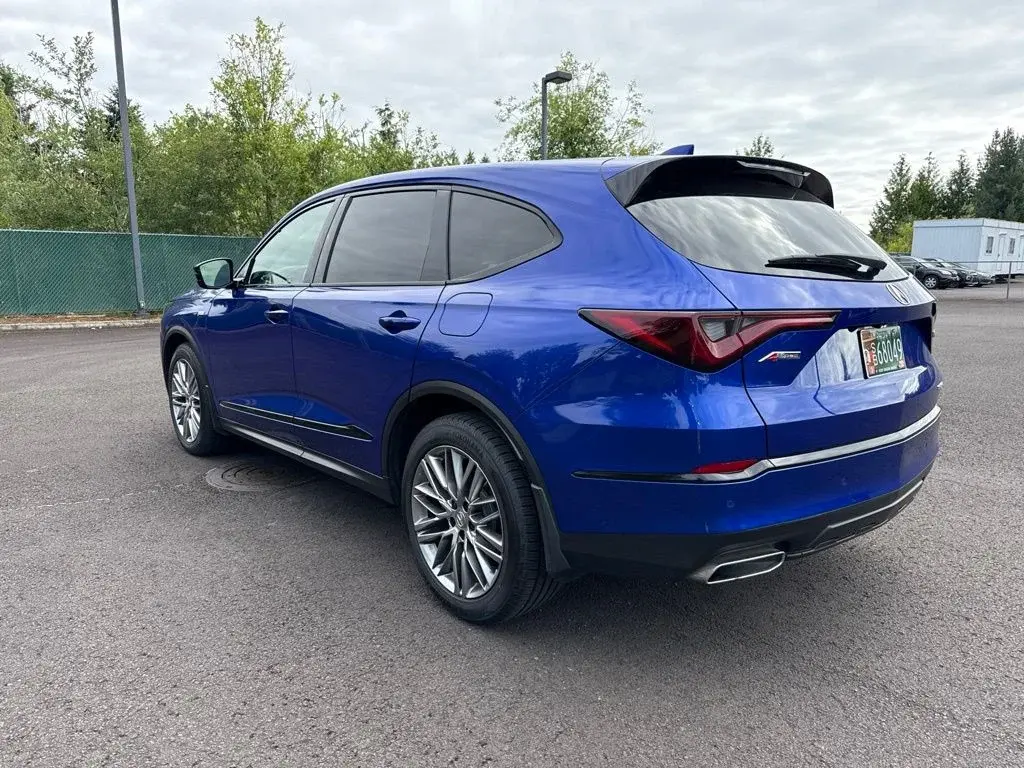 2022 Acura MDX SH-AWD A-Spec Package photo 5