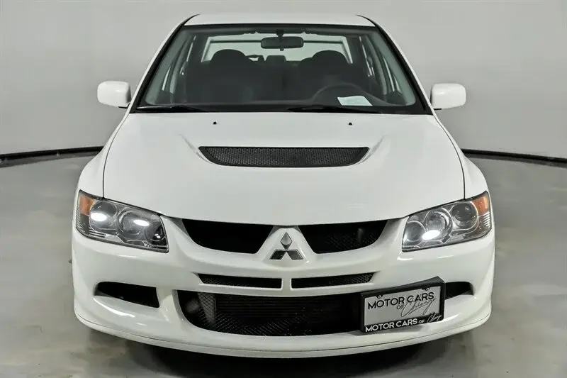 2003 Mitsubishi Lancer Evolution photo 4