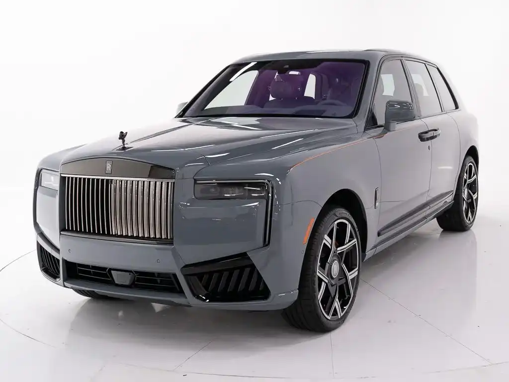 2027 Rolls-Royce Cullinan Black Badge's photo