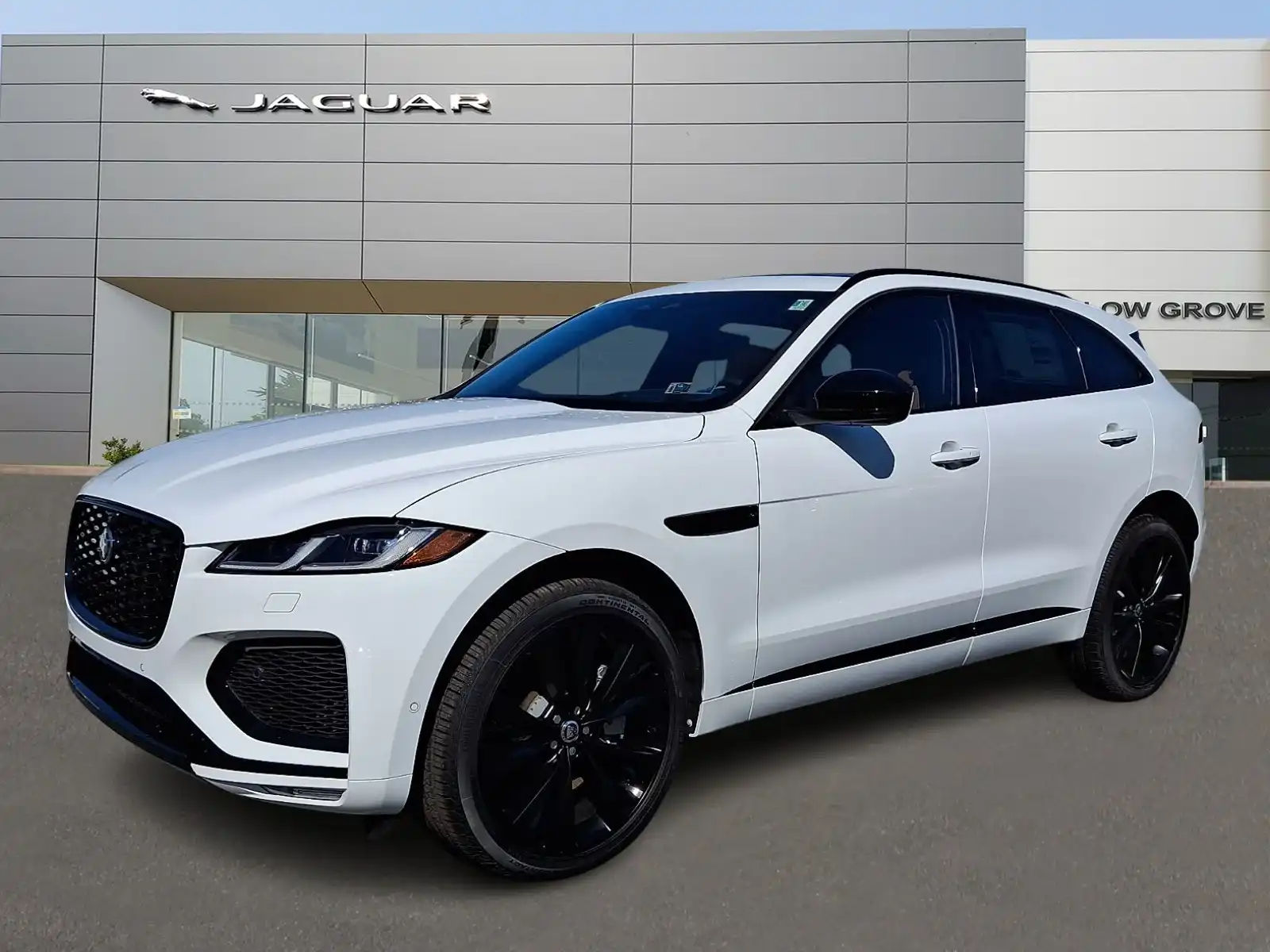 2026 Jaguar F-PACE P400 R-Dynamic S's photo