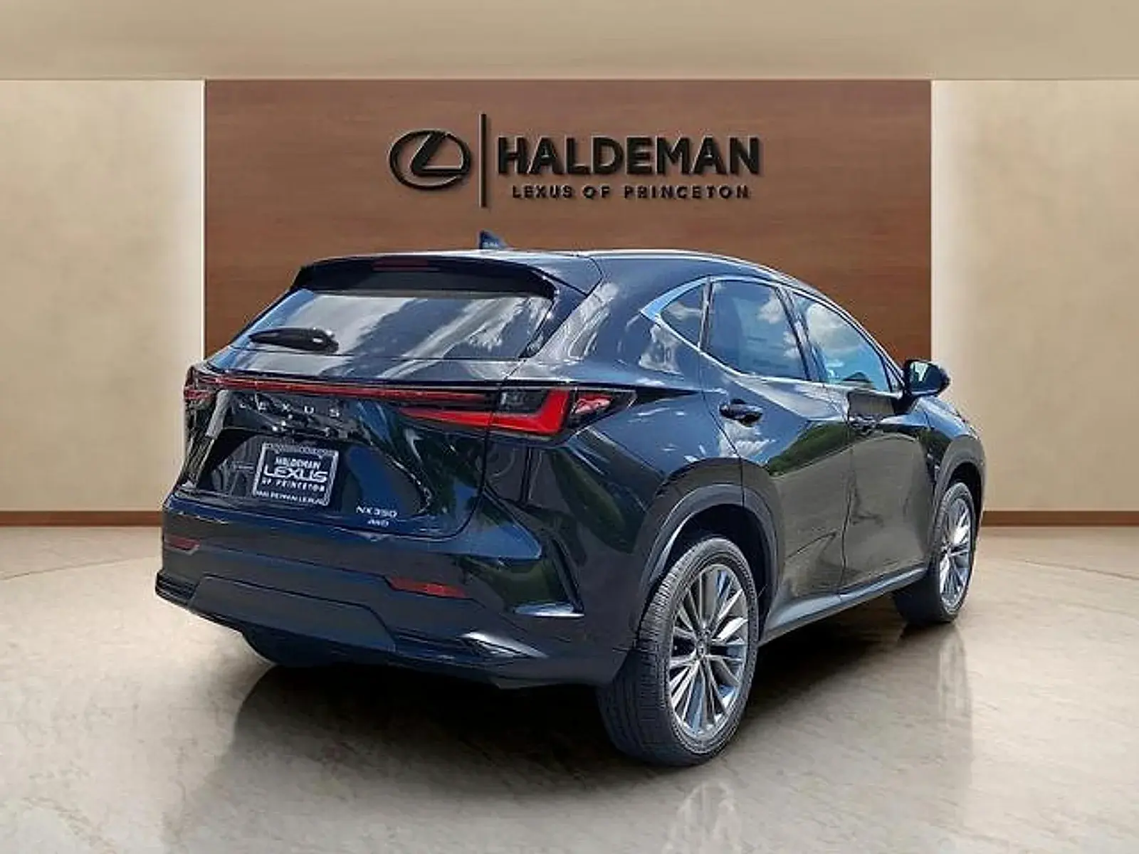 2026 Lexus NX 350 350 Luxury AWD photo 4