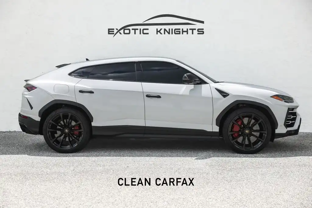 2020 Lamborghini Urus 4.0 V8's photo