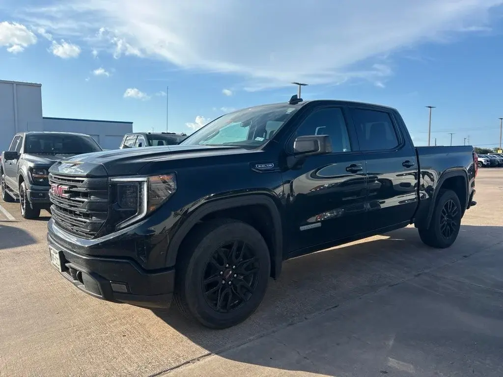 2024 GMC Sierra Elevation 2WD Crew Cab Short Box photo 4