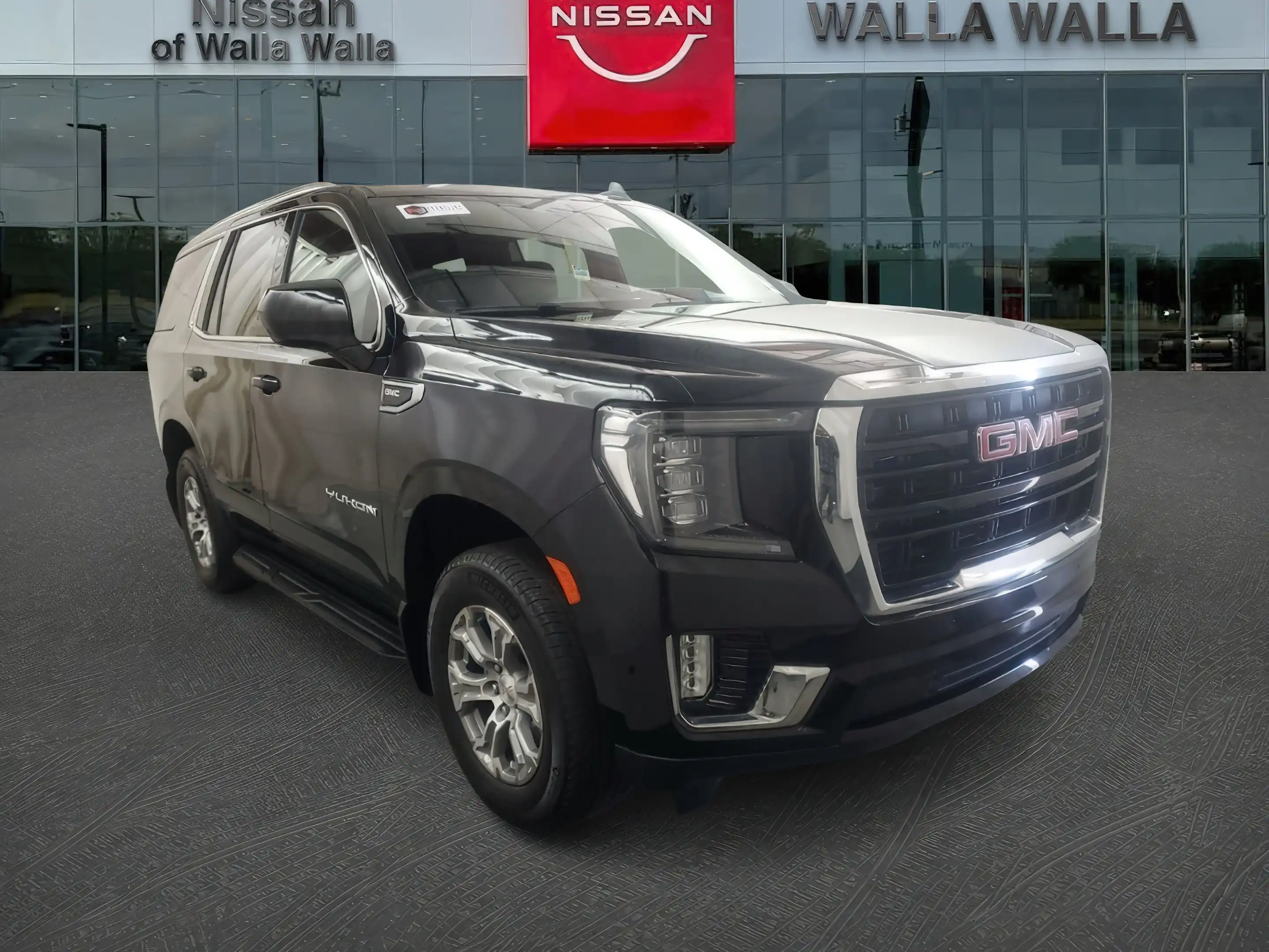 2023 GMC Yukon SLE 4X4's photo