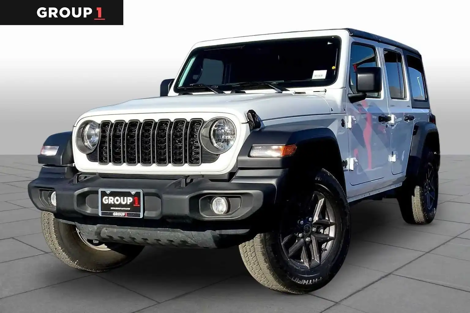 2025 Jeep Wrangler Sport S's photo