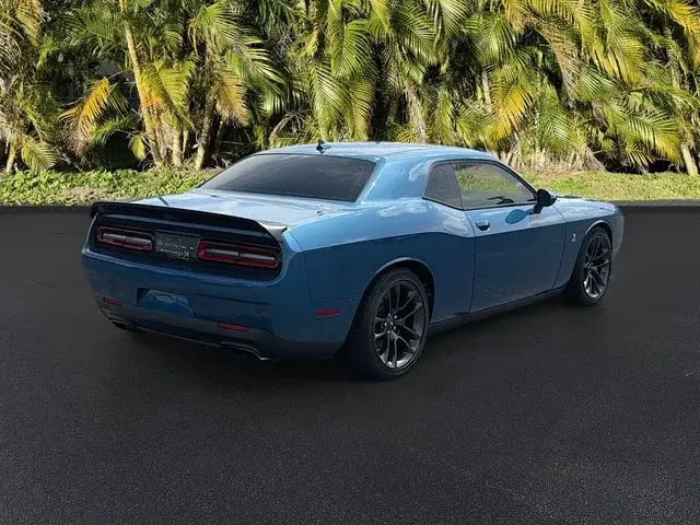 2023 Dodge Challenger R/T Scat Pack photo 5