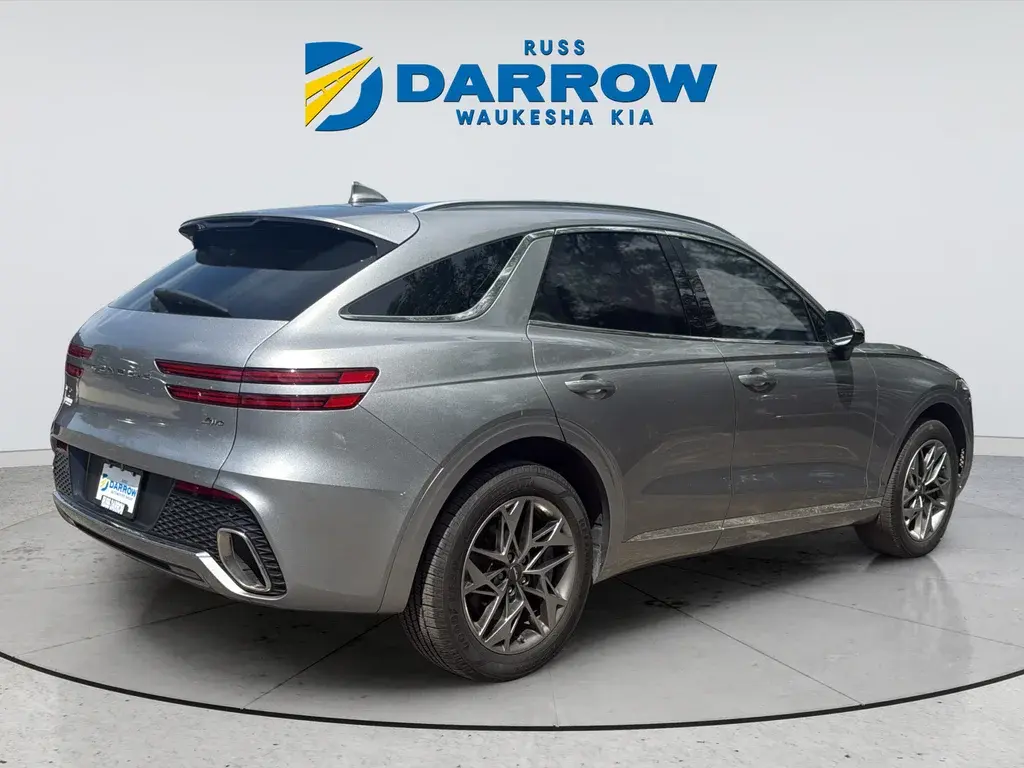 2023 Genesis GV70 2.5T Standard AWD photo 5