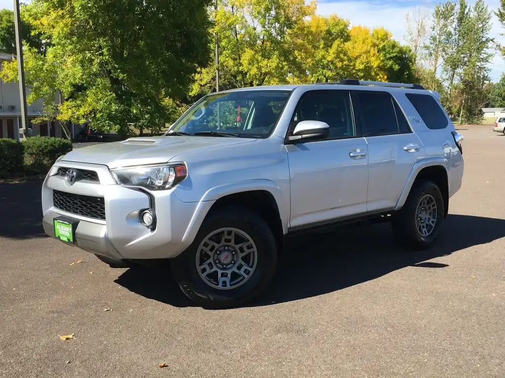 2018 Toyota 4Runner Off-Road 4WD V6's photo